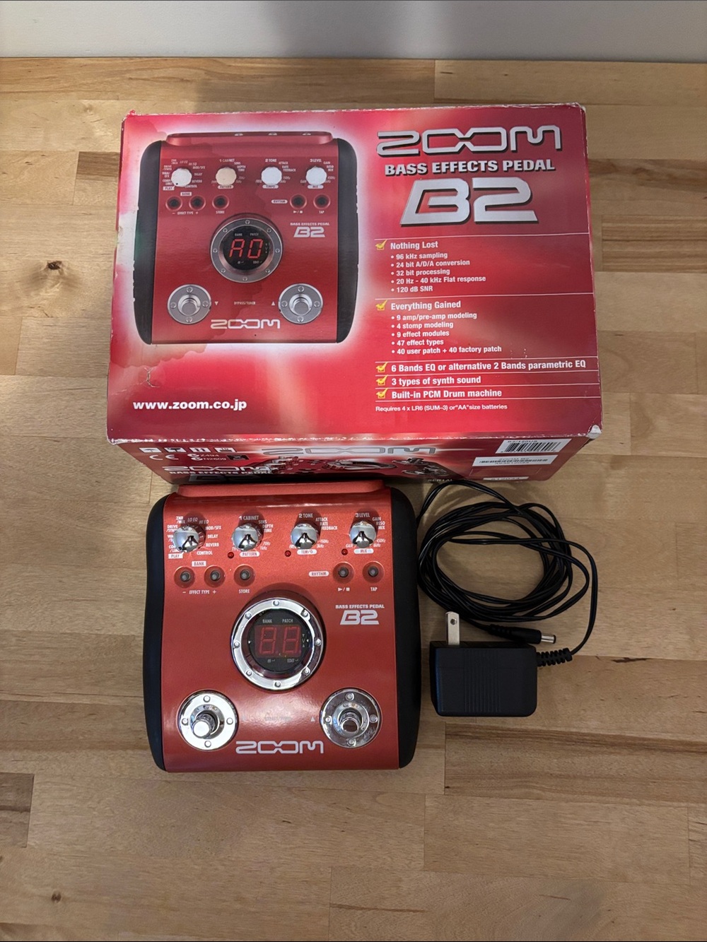Zoom B2 Bass Effects Pedal in Red with Adapter and Box